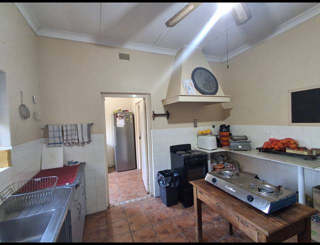 3 BEDROOM FREESTANDING FOR SALE IN IRENE PARK